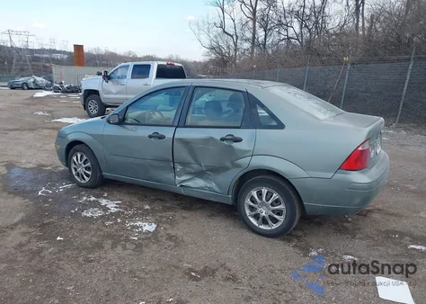 2005 Ford Focus Zx4 from USA, damaged, VIN 1FAFP34N55W231709